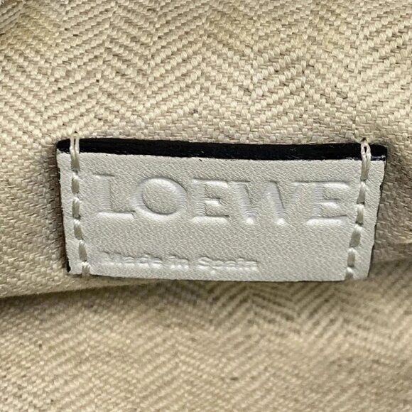 LOEWE Puzzle Bag Medium 322.30.K74 White Leather - Handbag - Picture 3 of 15